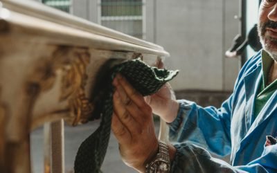 Guía completa para restaurar muebles antiguos en Medellín